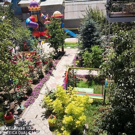 Гостевой Дом Асель Cholpon-Ata Esterno foto